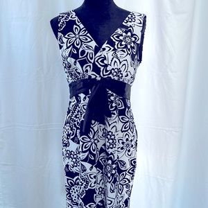 Connected Apparel Sleeveless Floral Dress- White/Black